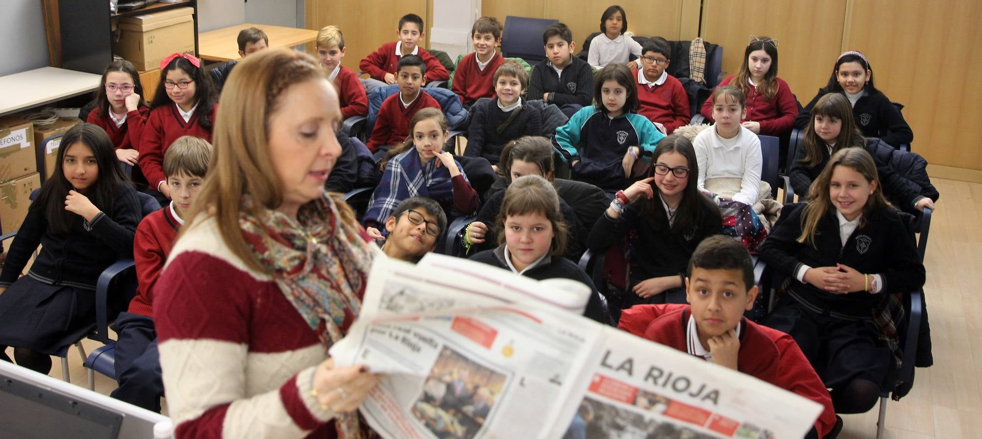 Los alumnos de 5º de Primaria del Colegio logroñés Adoratrices visitan la multimedia de Diario LA RIOJA