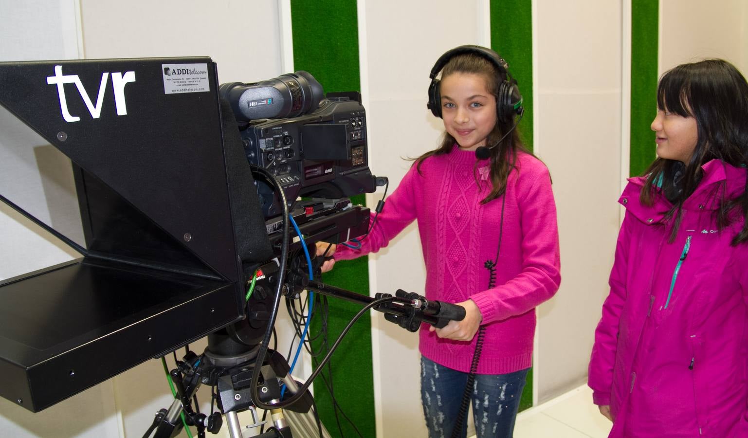 Los alumnos de 6º A del CEIP Las Gaunas visitan la multimedia de Diario LA RIOJA