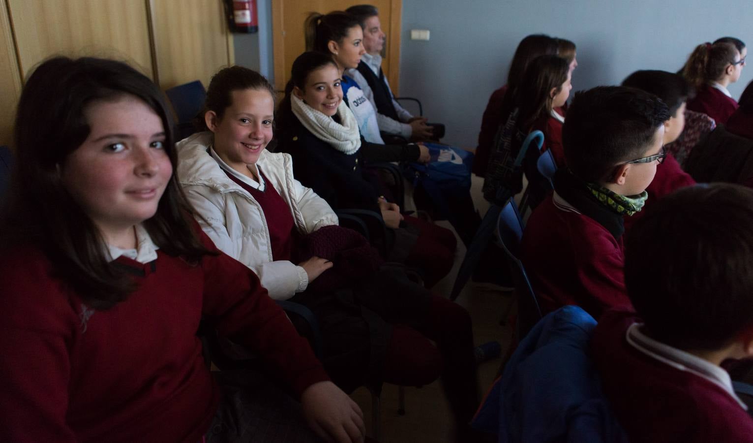 Los alumnos de 6º A de Jesuitas visitan la multimedia de Diario LA RIOJA