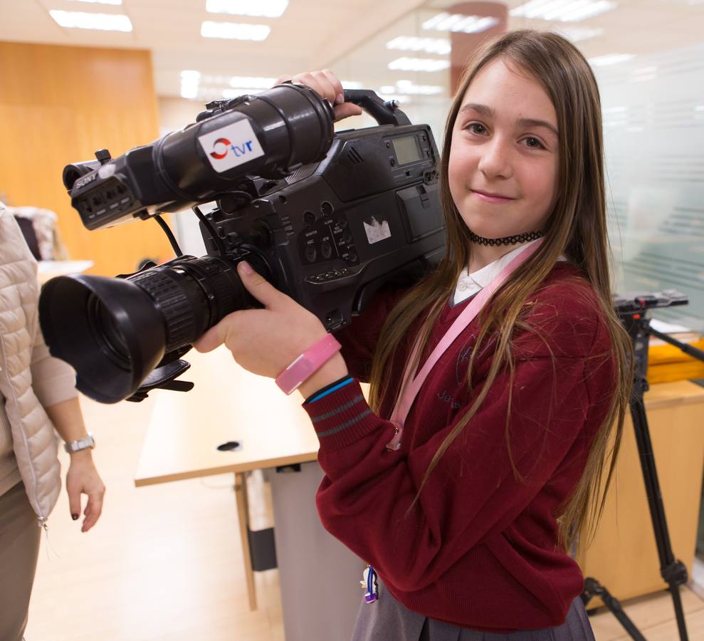 Los alumnos de 6º A de Jesuitas visitan la multimedia de Diario LA RIOJA