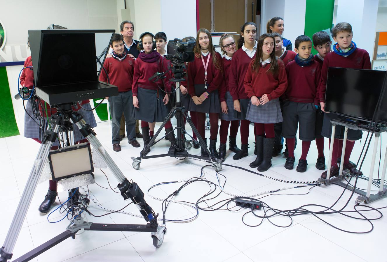 Los alumnos de 6º A de Jesuitas visitan la multimedia de Diario LA RIOJA