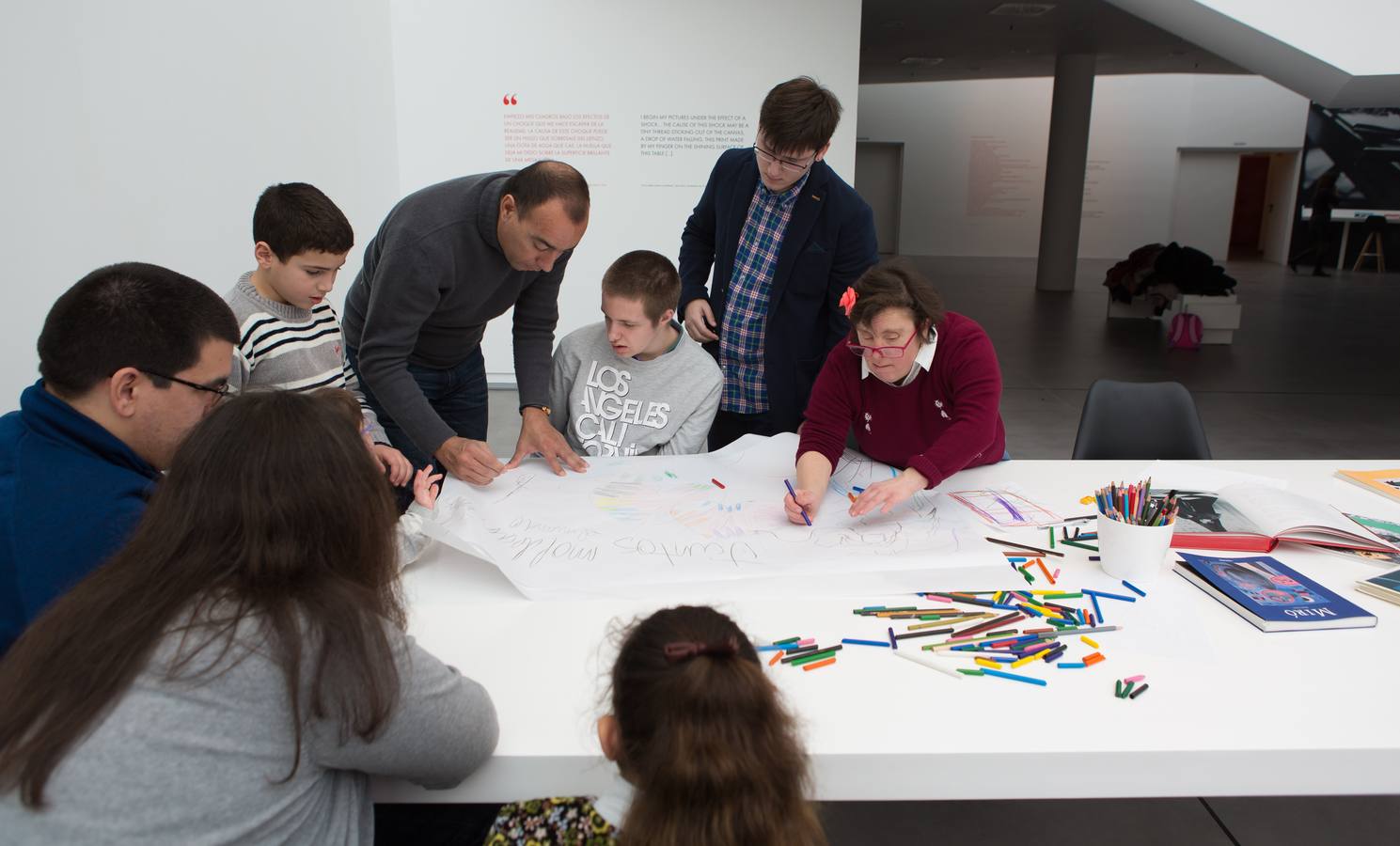 El Museo Würth acoge la sesión de fotos de la campaña de FEAPS &#039;Soy cómplice&#039;, con Lorenzo Quinn