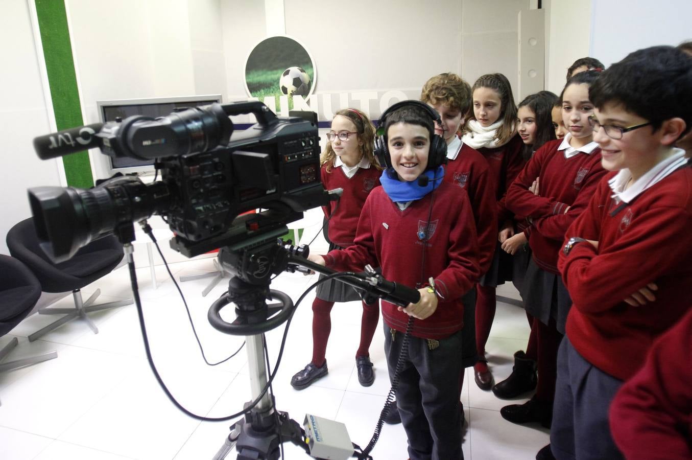 Los alumnos de 6º D de Jesuitas visitan la multimedia de Diario LA RIOJA