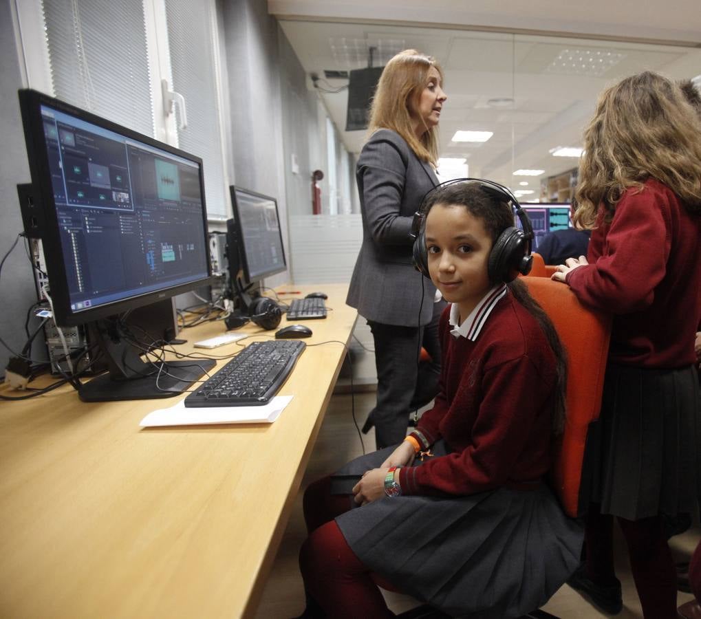 Los alumnos de 6º D de Jesuitas visitan la multimedia de Diario LA RIOJA