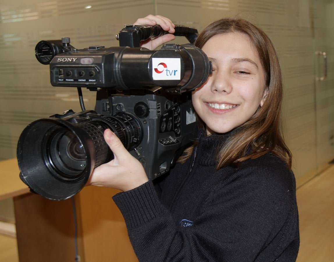 Los alumnos del 6º B del colegio Nuestra Señora del Buen Consejo, Agustinas, visitan la multimedia de Diario LA RIOJA