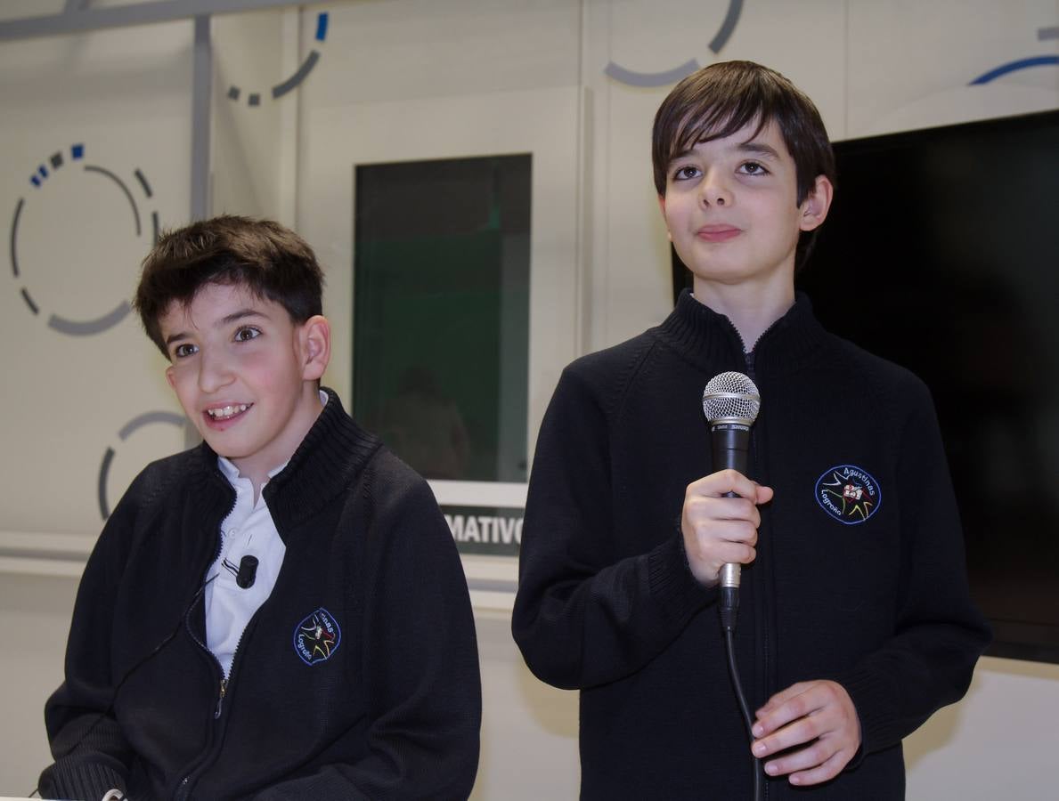 Los alumnos del 6º B del colegio Nuestra Señora del Buen Consejo, Agustinas, visitan la multimedia de Diario LA RIOJA