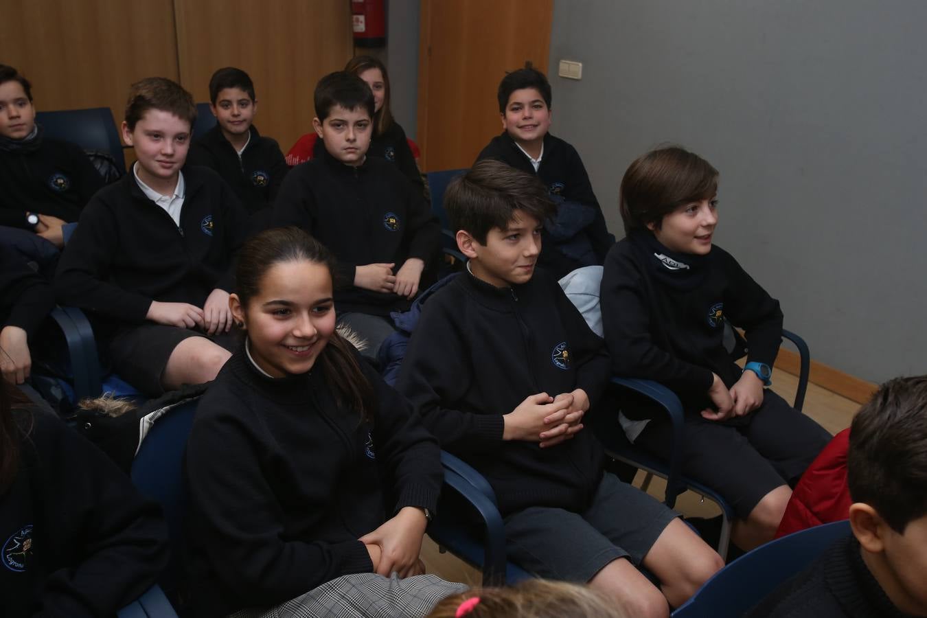 Los de alumnos de 6ºC del colegio Nuestra Señora del Buen Consejo, Agustinas, visitan la mulmedia de Diario LA RIOJA