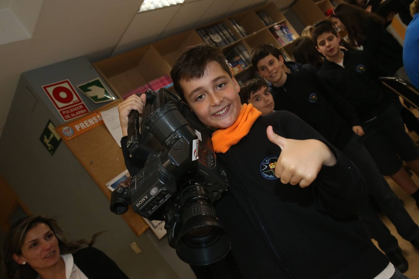 Los de alumnos de 6ºC del colegio Nuestra Señora del Buen Consejo, Agustinas, visitan la mulmedia de Diario LA RIOJA