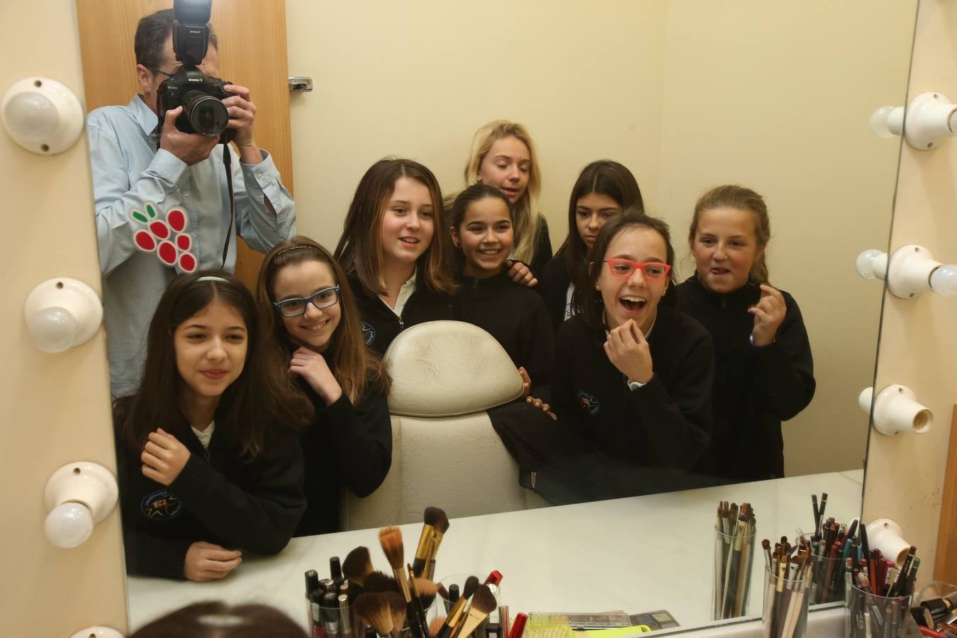 Los de alumnos de 6ºC del colegio Nuestra Señora del Buen Consejo, Agustinas, visitan la mulmedia de Diario LA RIOJA