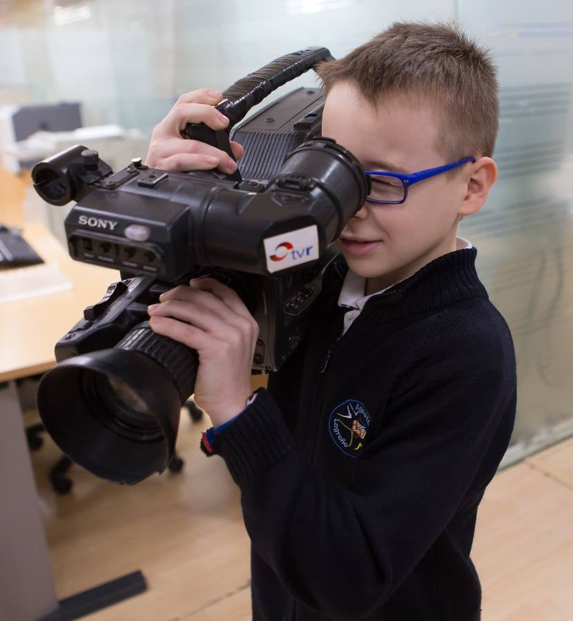 Los alumnos de 6 º A del colegio Nuestra Señora del Buen Consejo, Agustinas, visitan la multimedia de Diario LA RIOJA