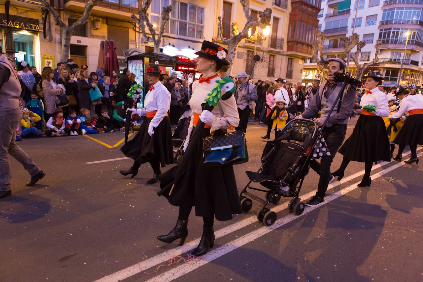 Las calles de Logroño se llenan de disfraces (III)