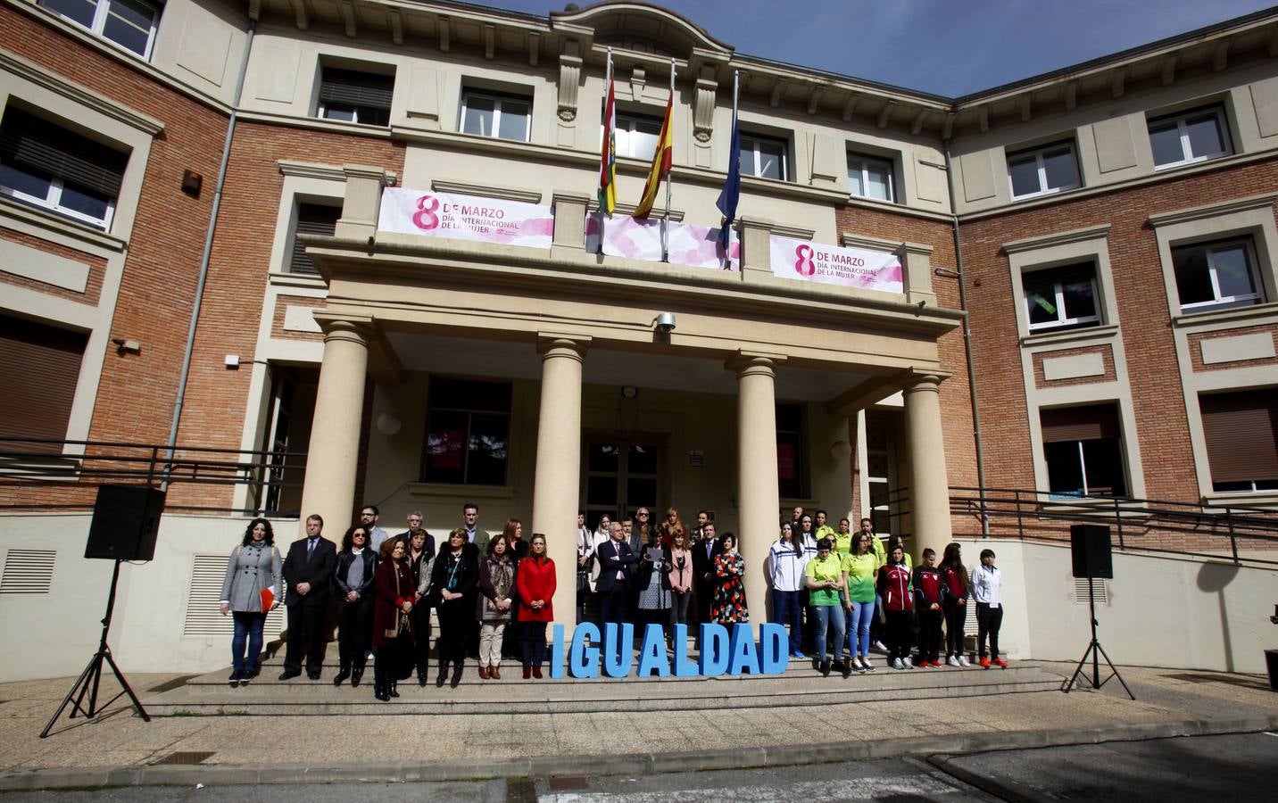 Lectura del manifiesto del Día Internacional de la Mujer Trabajadora