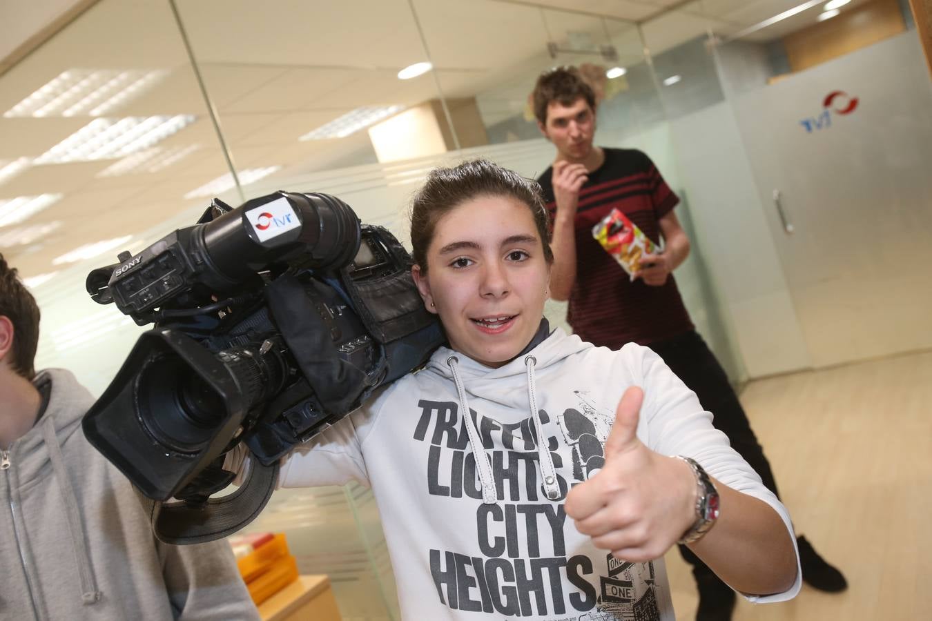 Los alumnos de 3 º de la ESDO FP del IES Laboral visitan la multimedia de Diario LA RIOJA