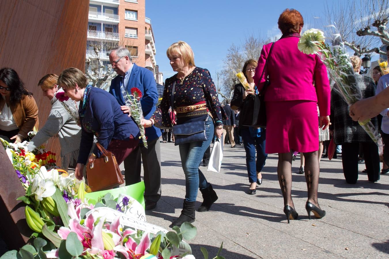 Homenaje en Logroñoa las víctimas del terrosimo