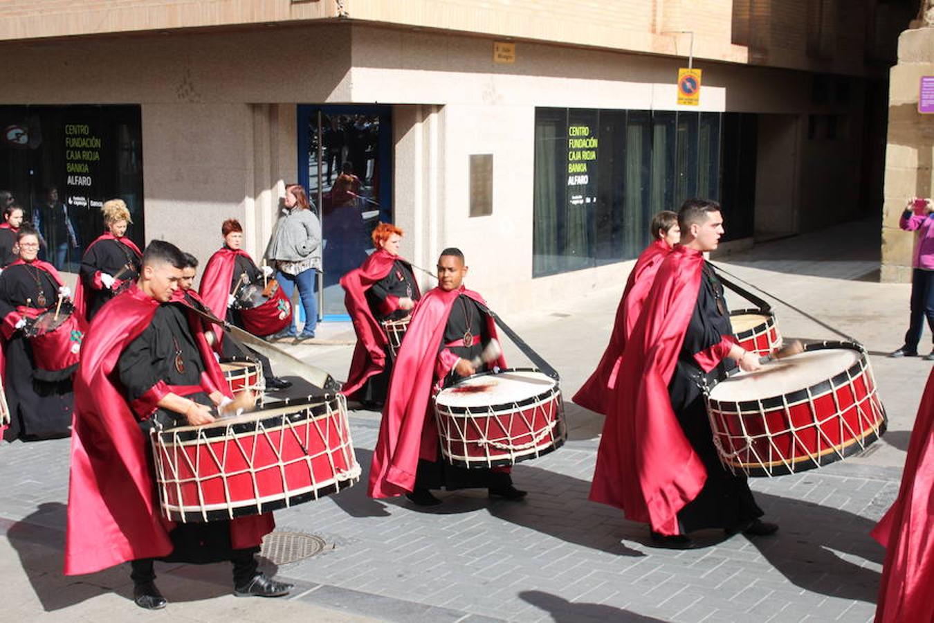 Exaltación de tambores y bombos en Alfaro