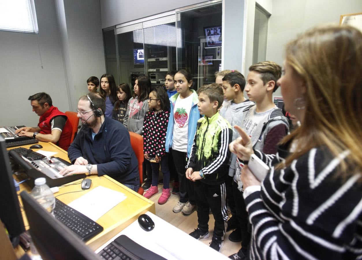 Los alumnos de 5º A del Colegio Navarrete El Mudo visitan la multimedia de Diario LA RIOJA