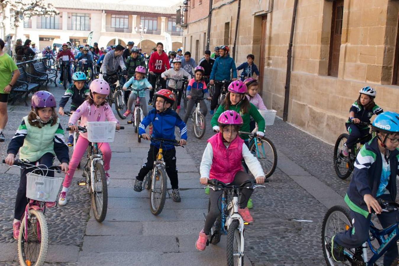 IV Marcha solidaria a beneficio de la AECC