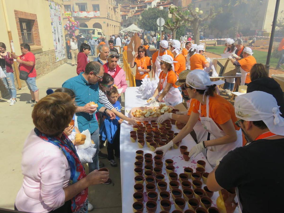 Herce celebra su I Feria de la Cebolla Asada