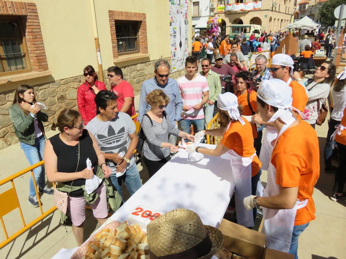 Herce celebra su I Feria de la Cebolla Asada