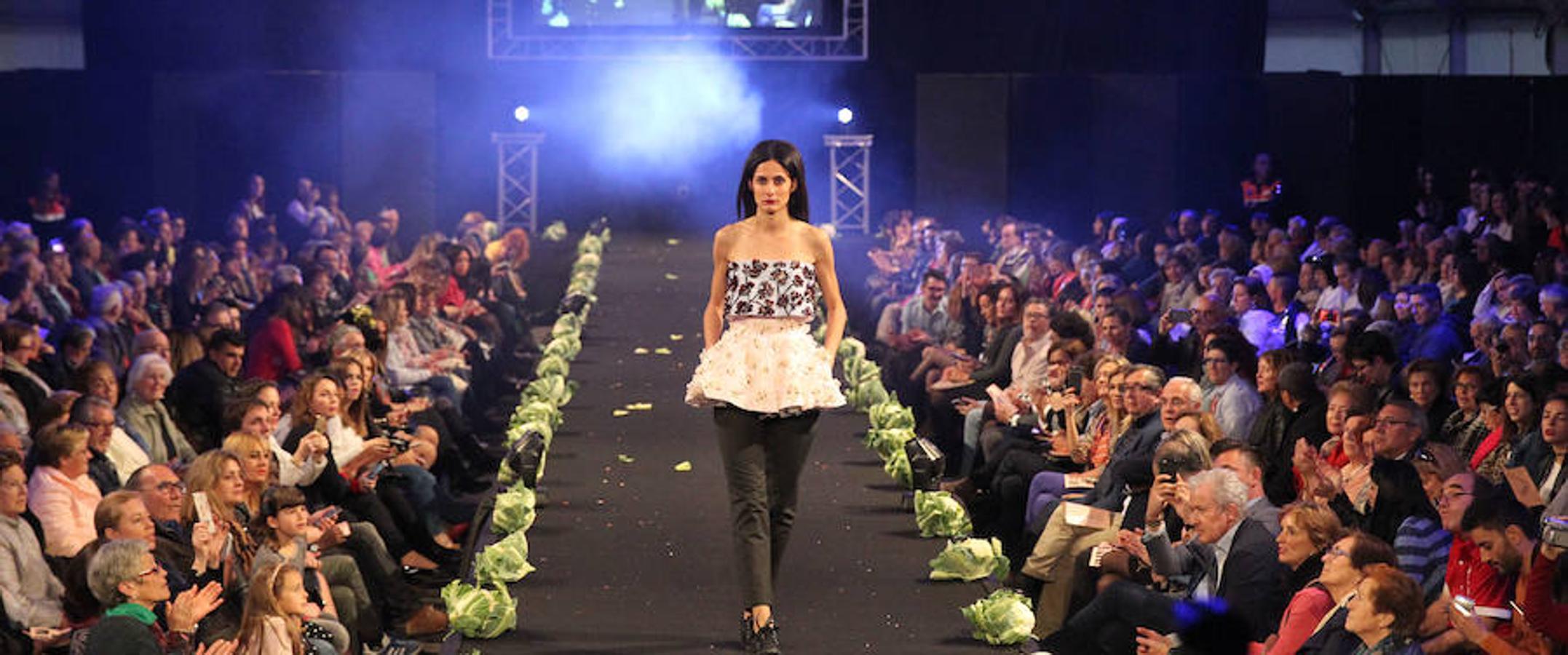 Desfile de moda con verduras (II)