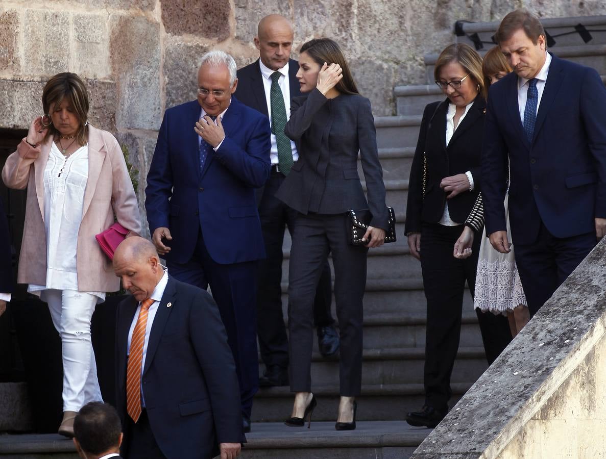 La Reina Letizia inaugura la duodécima edición del Seminario Internacional de Lengua y Periodismo, organizado por la Fundación San Millán