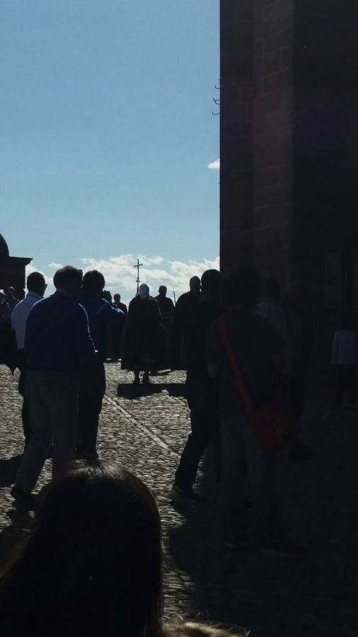 Los picaos cumplen penitencia en San Vicente en la Cruz de mayo