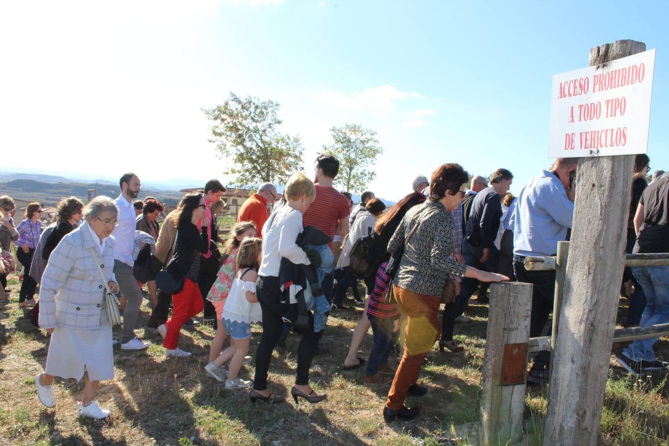 Los picaos cumplen penitencia en San Vicente en la Cruz de mayo