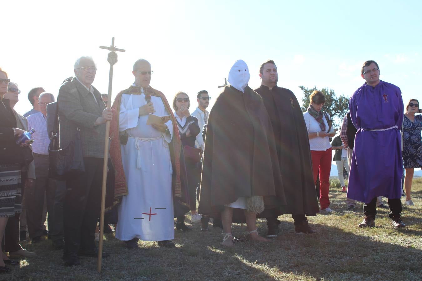 Los picaos cumplen penitencia en San Vicente en la Cruz de mayo