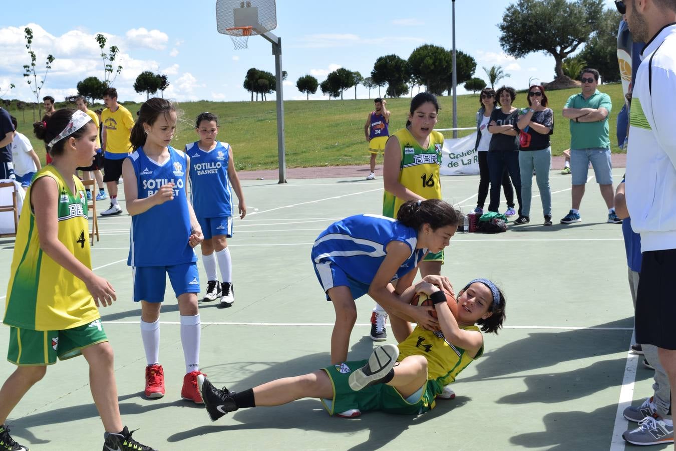 El barrio logroñés de Valdegastea está de fiesta