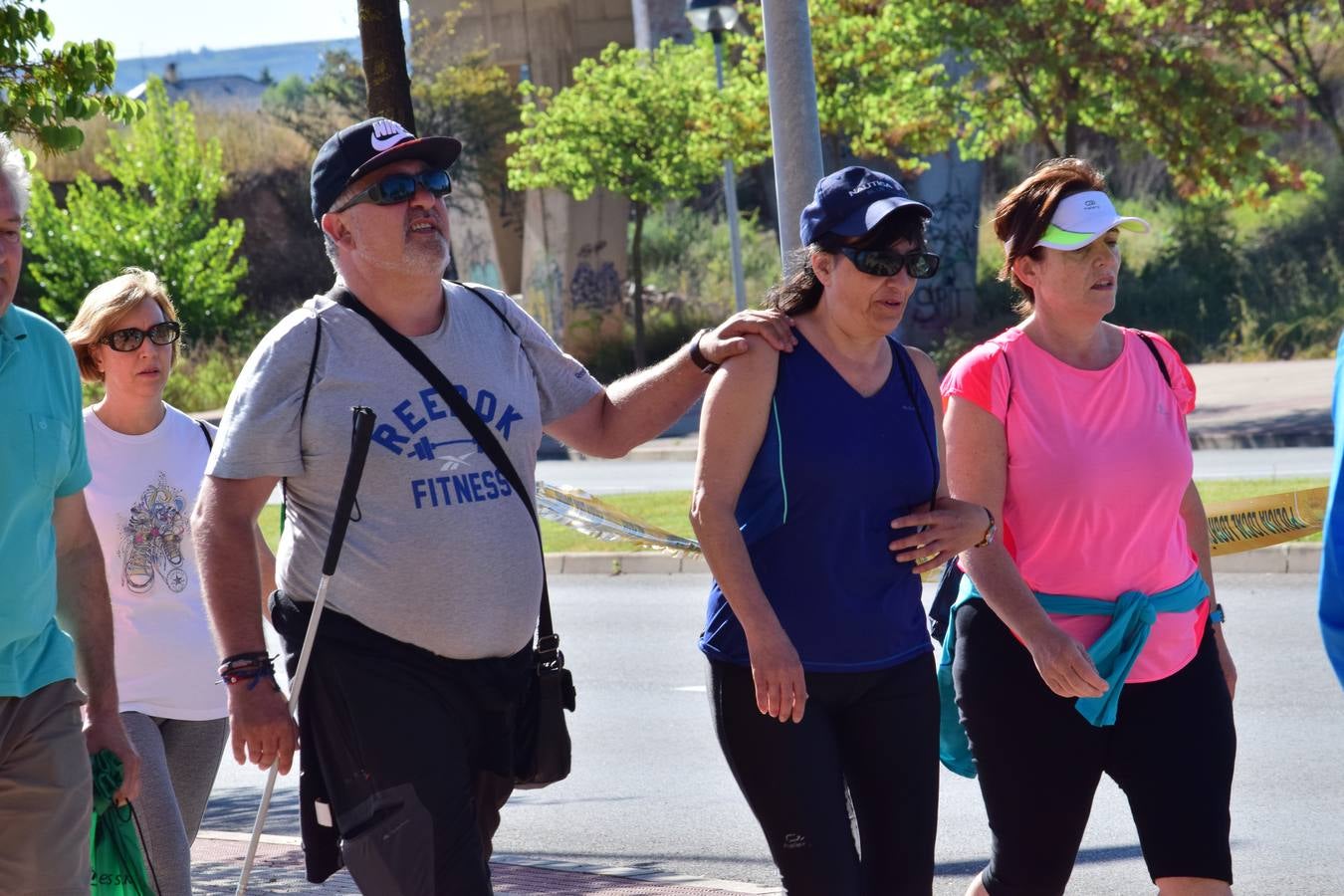 Más de mil personas en el tercer paseo saludable