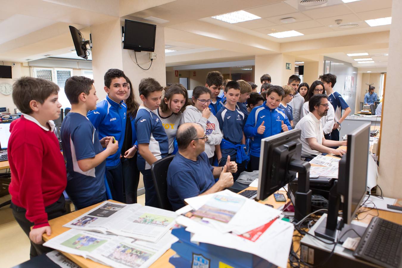 1º D de la ESO de Maristas visita la multimedia de Diario LA RIOJA