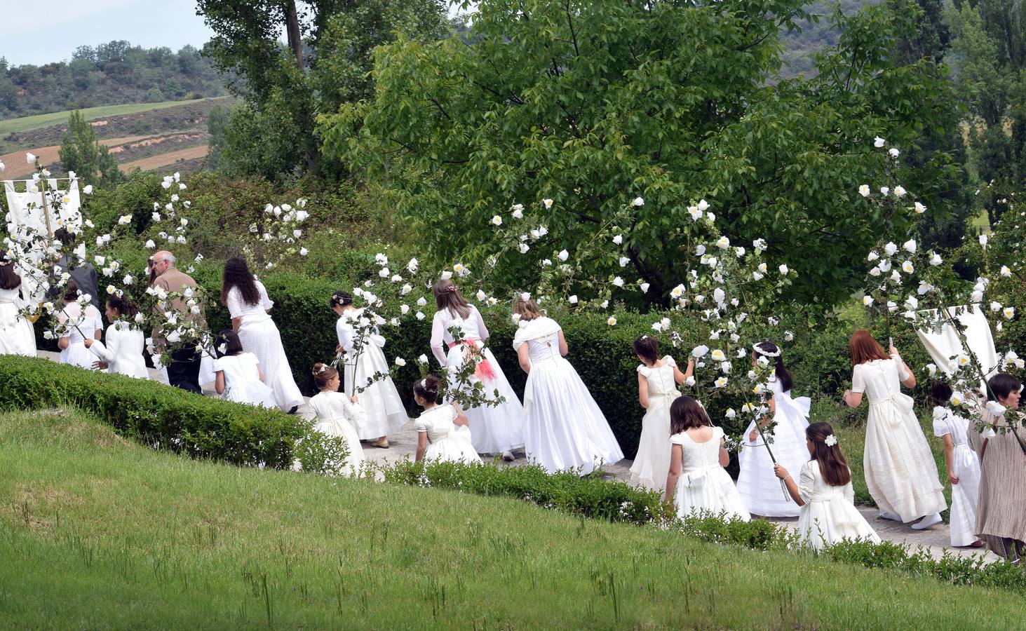 Procesión de las doncellas en Sorzano