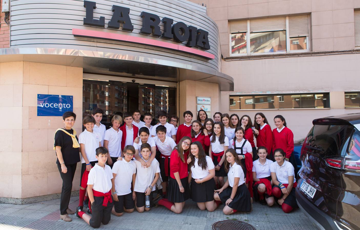 Los alumnos de 1º C de la ESO del colegio logroñés Maristas visitan la multimedia de Diario LA RIOJA