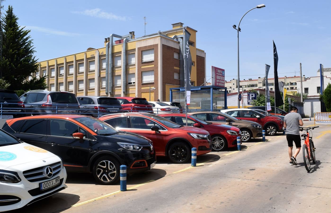 La Gran Feria del Vehículo de Ocasión abre sus puertas en las gasolinera Las Gaunas de Logroño