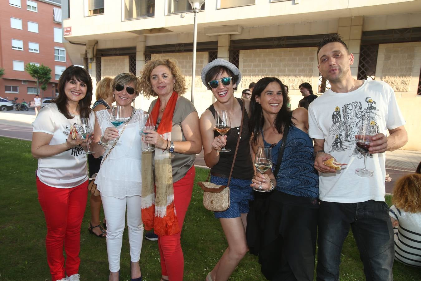 Logroño celebra la primera cita del Riojano Joven y Fresco del 2017