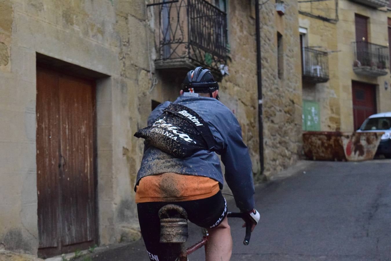 Jornada de ciclismo clásico en la Eroica Hispania (I)