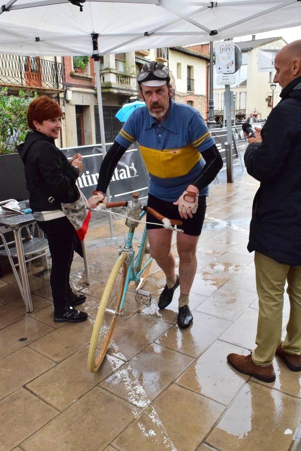 Jornada de ciclismo clásico en la Eroica Hispania (I)