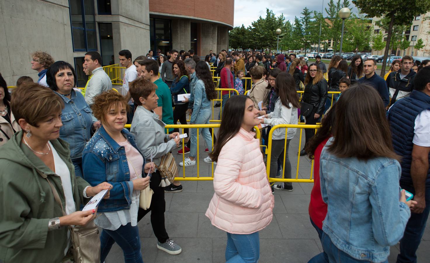 Melendi entusiasma a sus fans