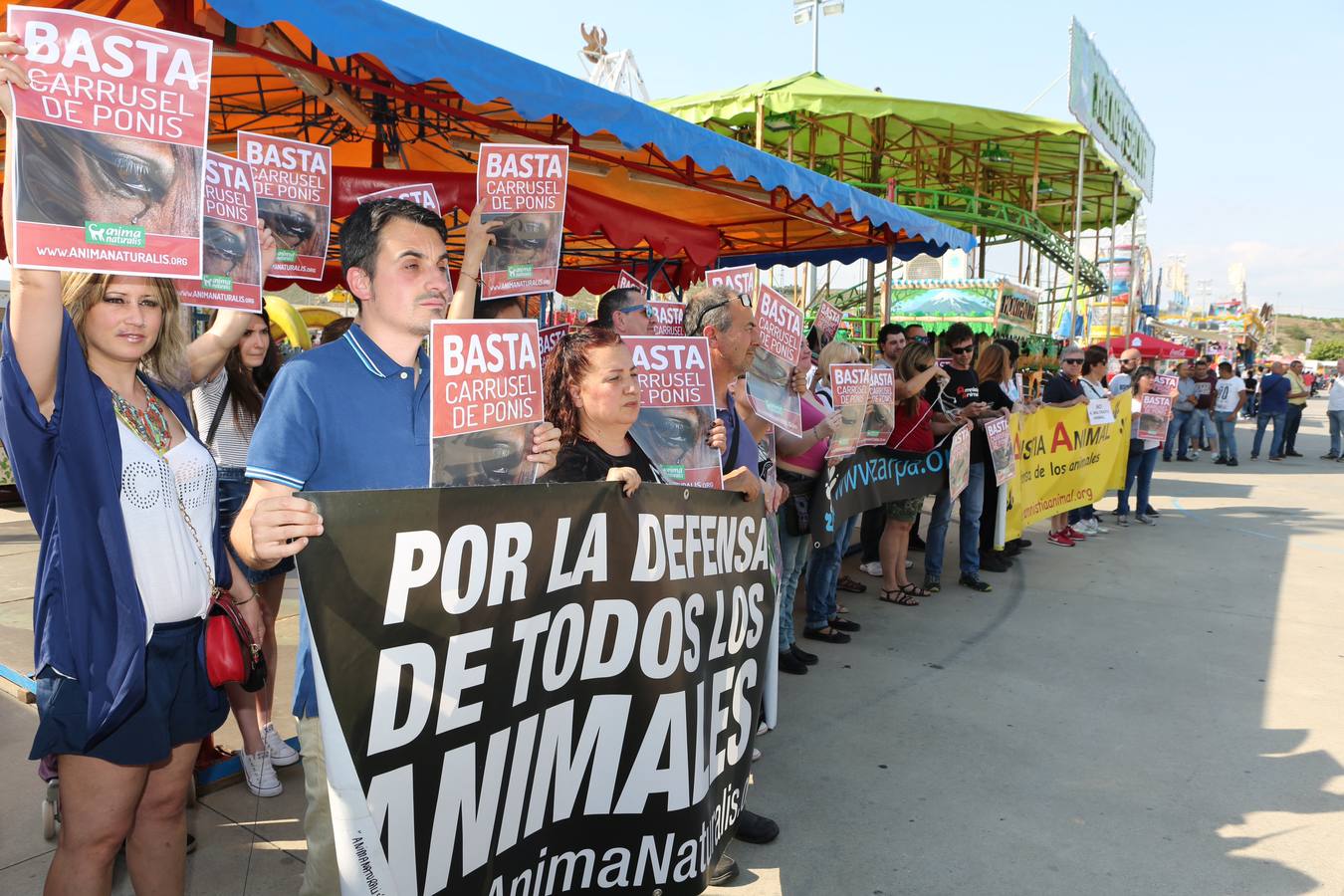 Animalistas contra las atracciones con ponis