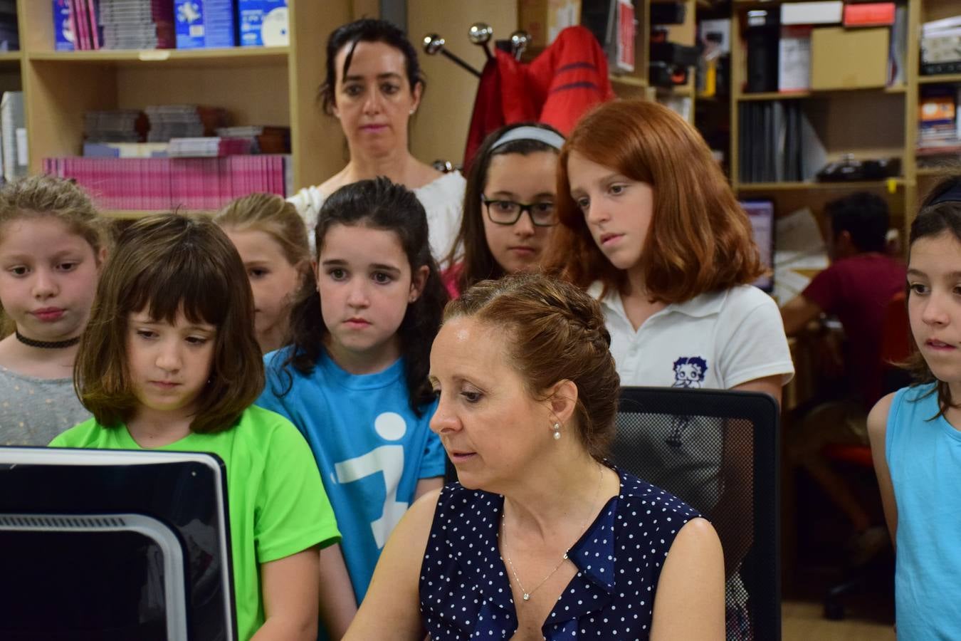 Alumnos del Colegio Siete Infantes de Lara visitan la multimedia de Diario LA RIOJA