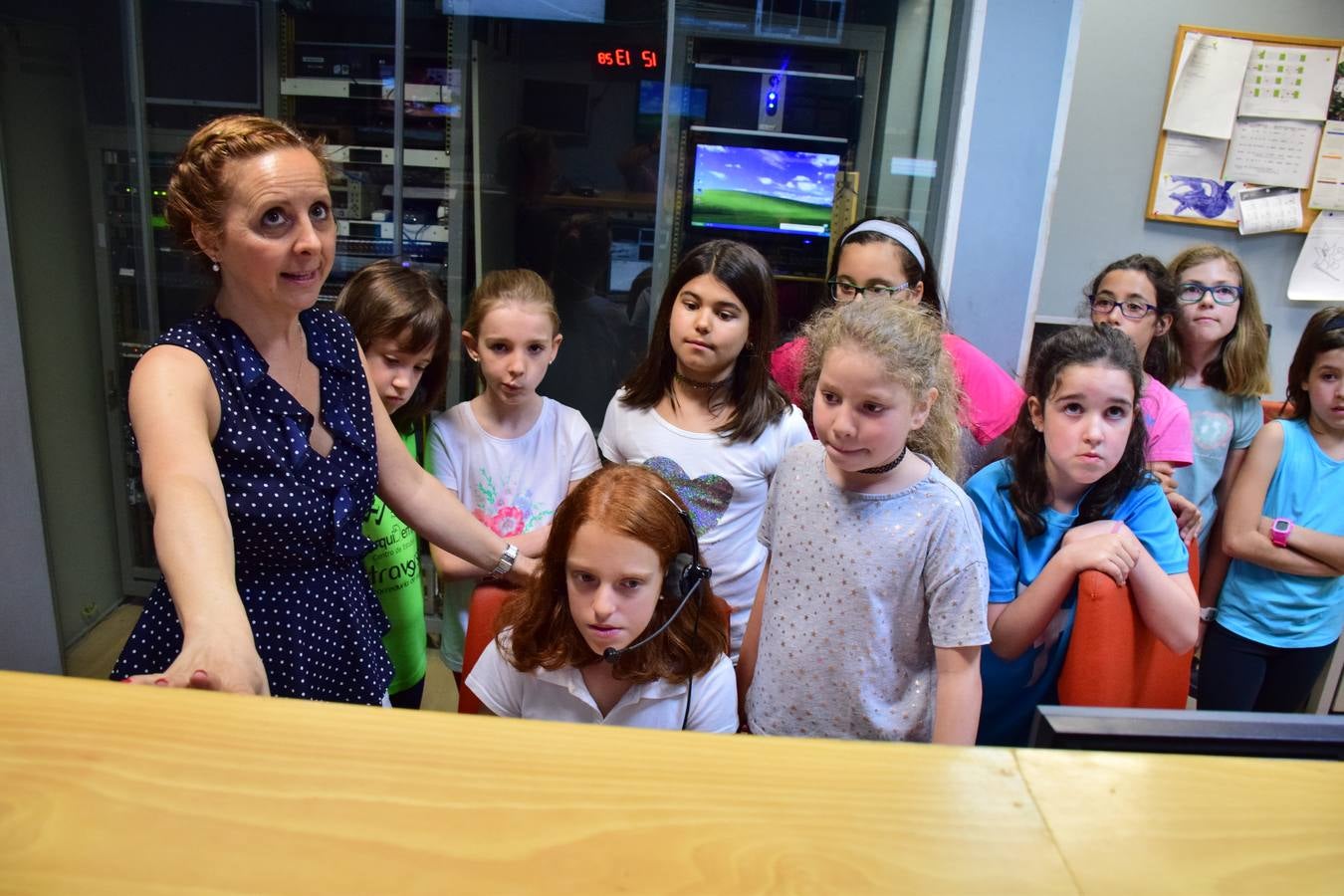 Alumnos del Colegio Siete Infantes de Lara visitan la multimedia de Diario LA RIOJA