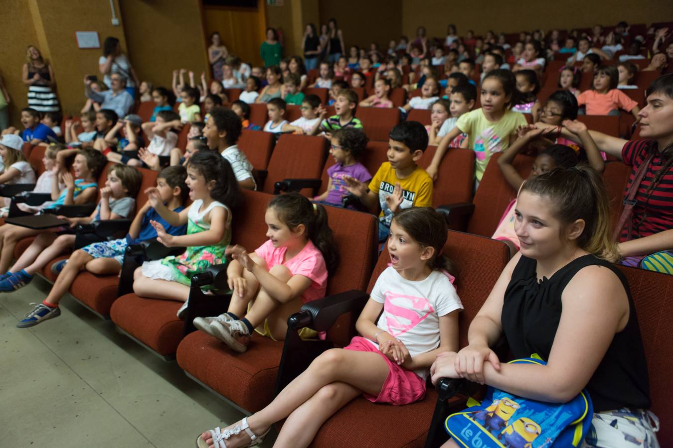 Doscientos alumnos de Infantil disfrutan en la Universidad de La Rioja de la actividad conmemorativa del centenario de Gloria Fuertes