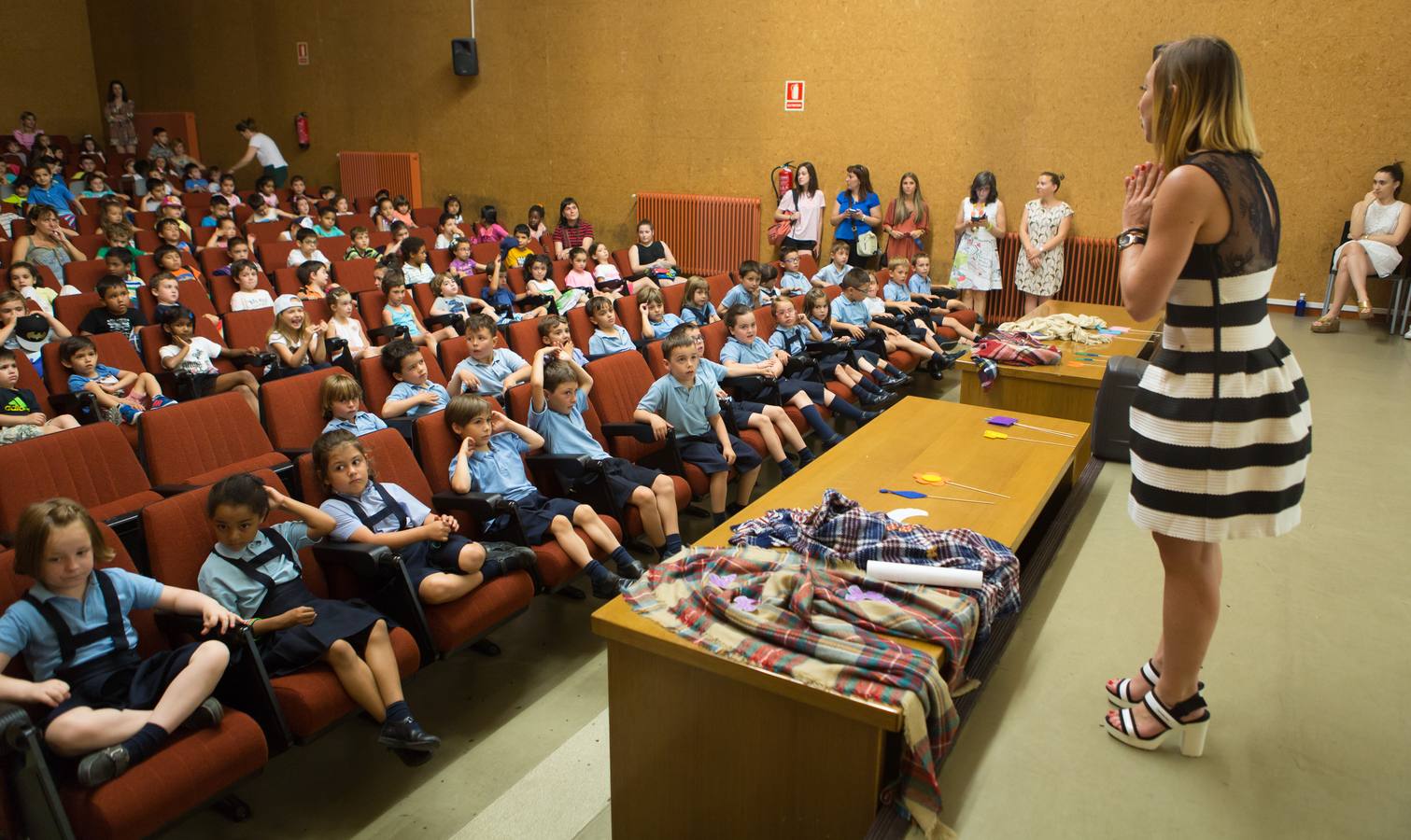 Doscientos alumnos de Infantil disfrutan en la Universidad de La Rioja de la actividad conmemorativa del centenario de Gloria Fuertes