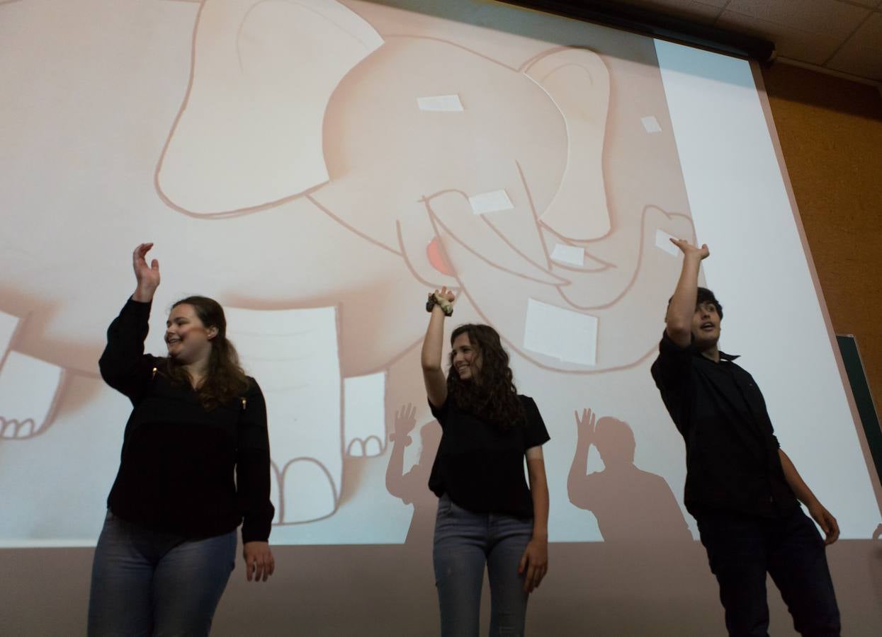 Doscientos alumnos de Infantil disfrutan en la Universidad de La Rioja de la actividad conmemorativa del centenario de Gloria Fuertes