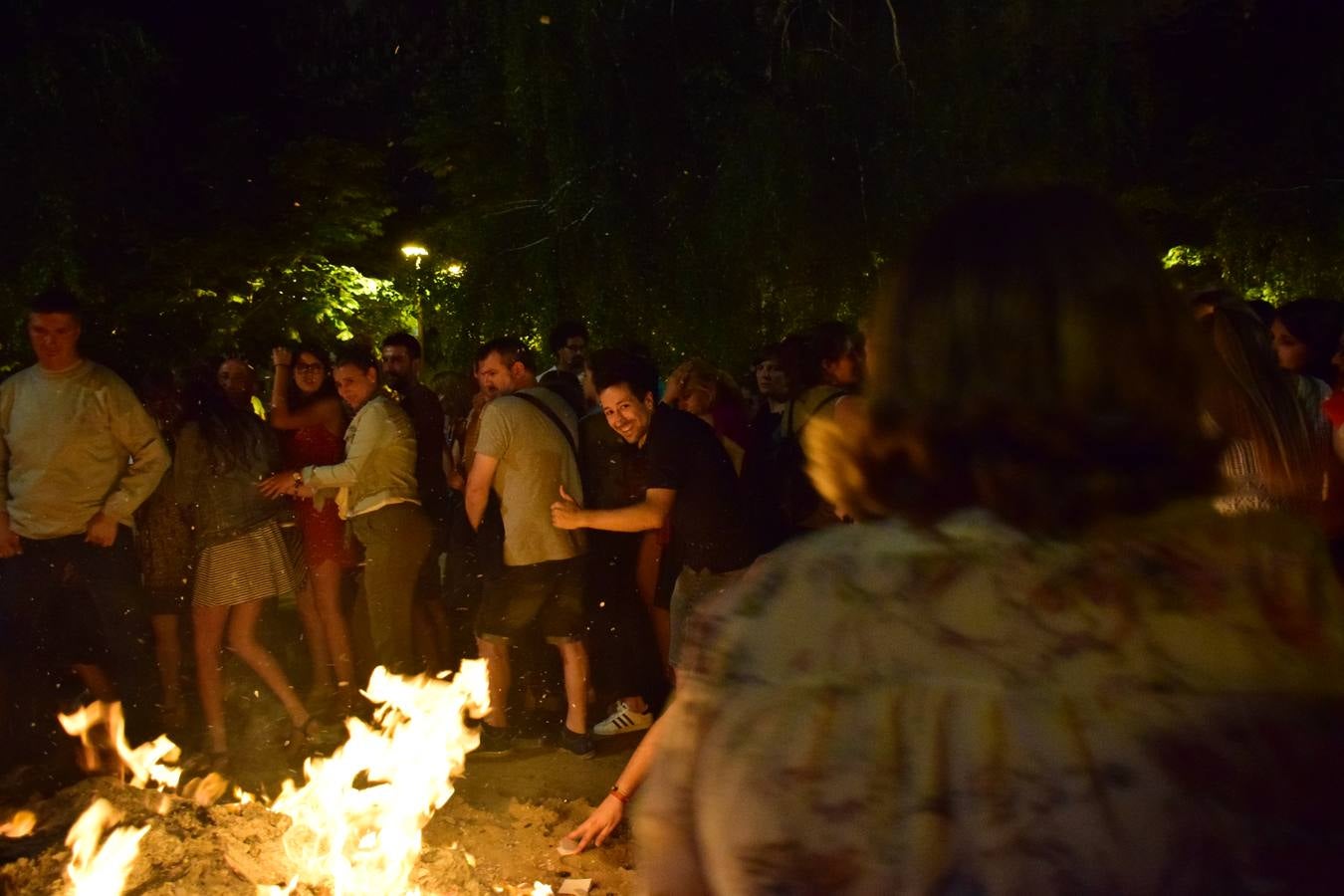 Los Tilos celebra San Juan con una hoguera