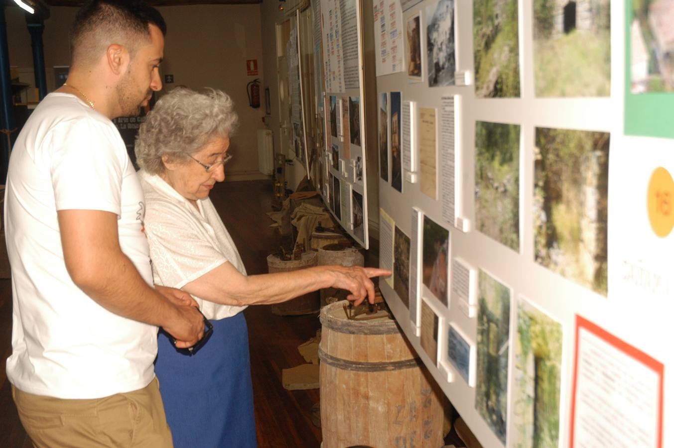 Teatro y música llenan las calles de Enciso