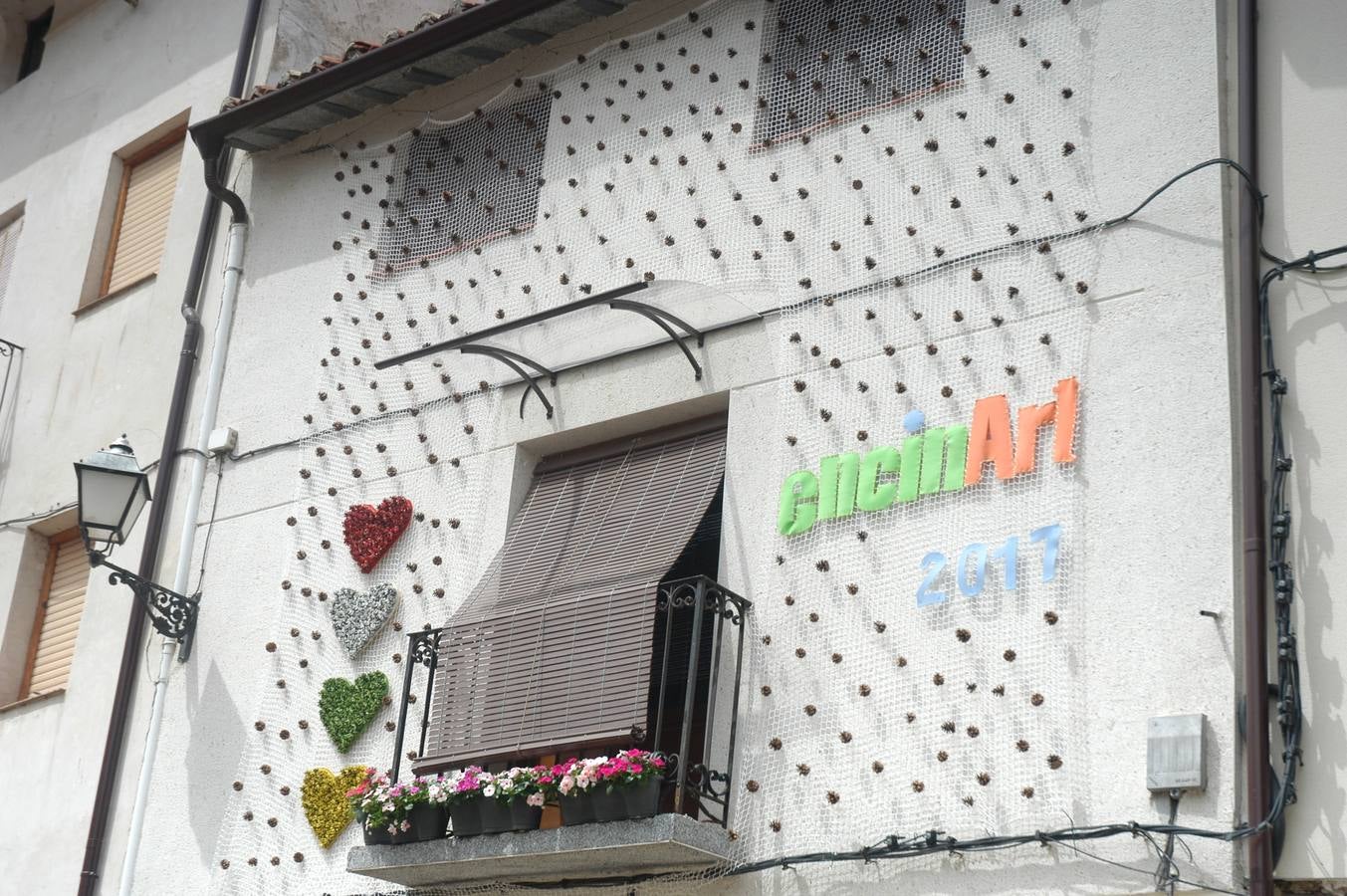 Teatro y música llenan las calles de Enciso