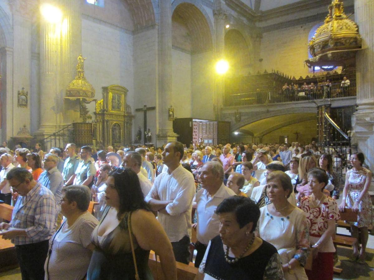 El municipio ha celebrado una misa y ha salido en procesión