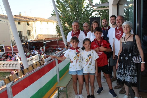 Protagonistas del chupinazo de El Redal. 