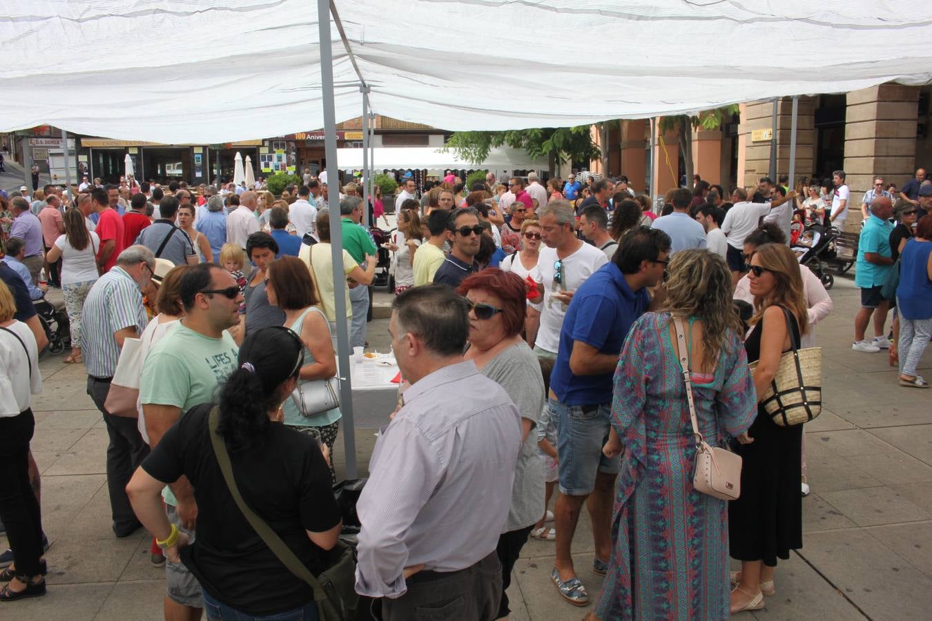 Alfaro saca sus bodegas a la calle